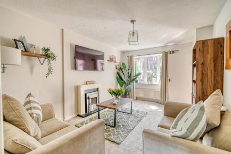 8 Ridley Close-5.jpg