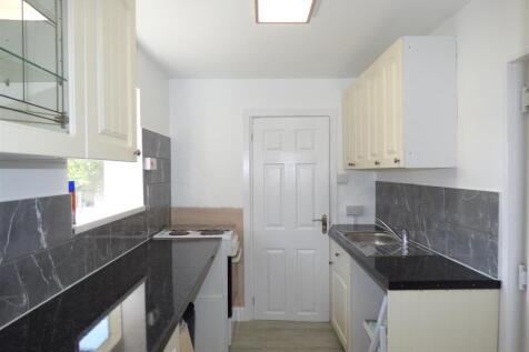 14 Manchester kitchen.JPG