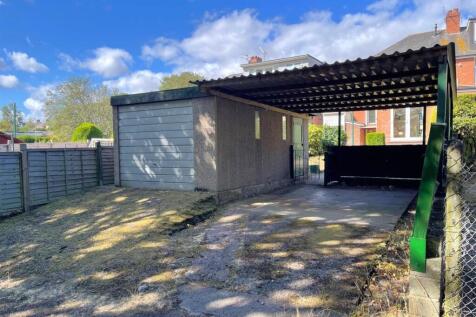 Large Carport &amp; Garage