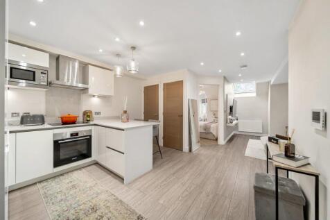 Eden Place, Cheadle, Greater Manchester, SK8 photo 4
