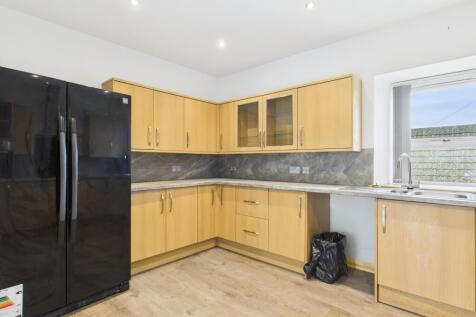 CAM03481G0-PR0086-STILL022