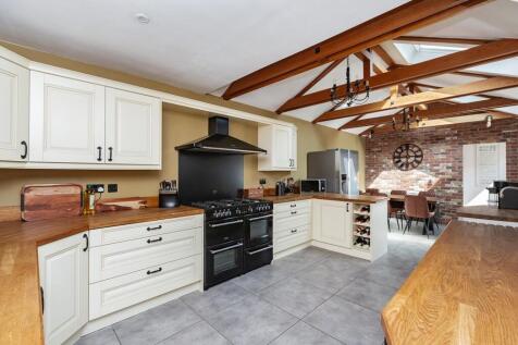 3 Merton Avenue-LR12.jpg