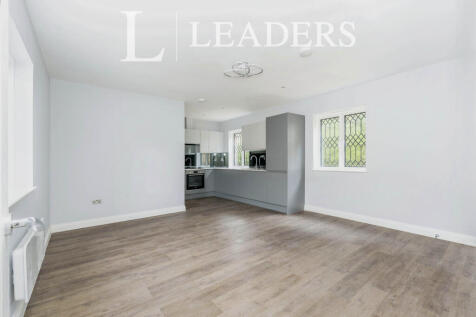 Carlton House, Ringwood Road, Woodlands, SO40 photo 3