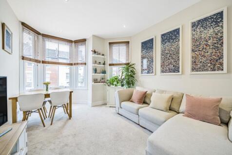 London, NW6 - property photo