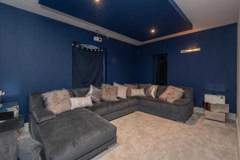 48 - 10 Bradfield...