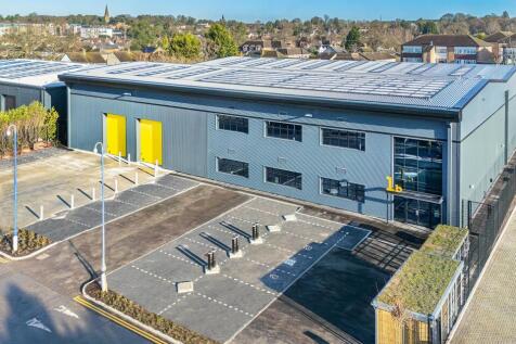 UNIT 1B WATCHMOOR POINT CAMBERLEY_002.jpg