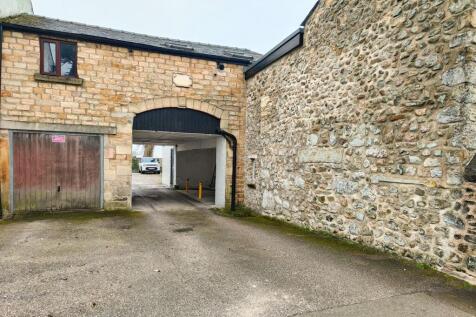 Garage &amp; Undercroft
