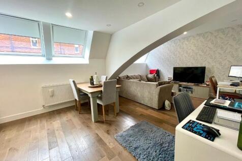 14 Langley House Church Lane, Oxted, Surrey, RH8 photo 3