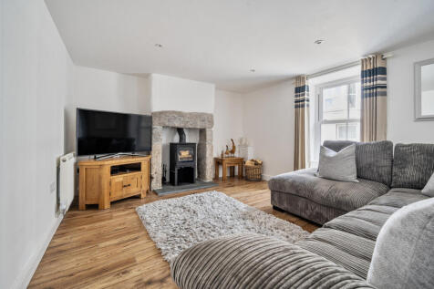 Camborne, TR14 - property photo