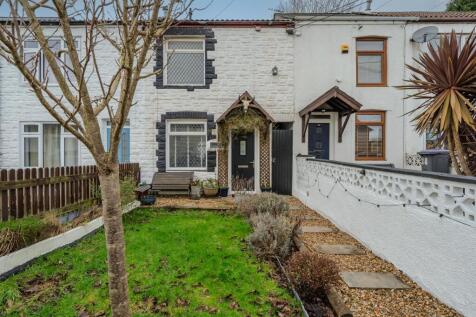 26 Railway Terrace-3.jpg