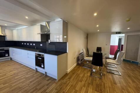 Communal Kitchen