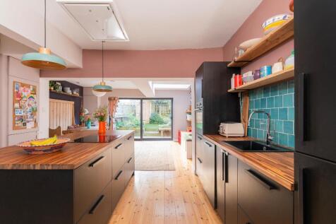 0C6RGK - Kitchen Diner H.jpg