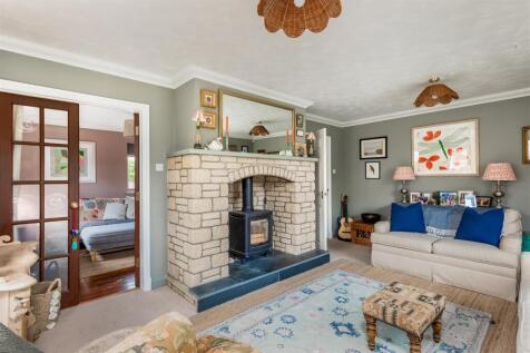 2 St James Court 2330-2.jpg