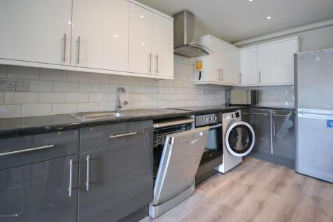 Whitby Drive, Reading, RG1 photo 3