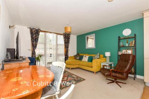 Lounge/Kitchen