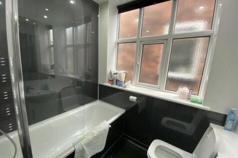 6ka.bathroom.jpg