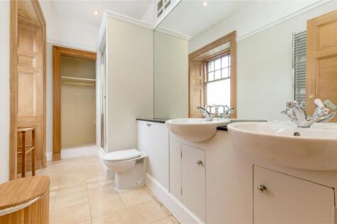 6 bed, 3 bath Detached in Edinburgh - Photo 14