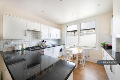 Kitchen/Breakfast Room.