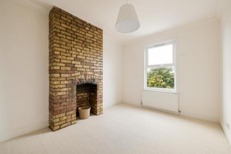 Beech Hall Road, E4