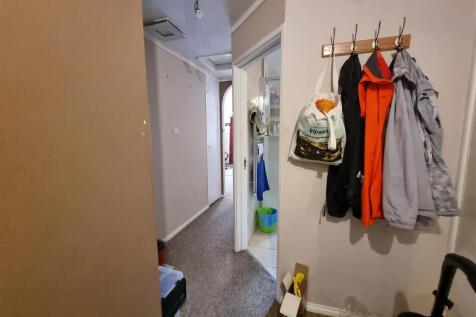 HALLWAY (3).jpg