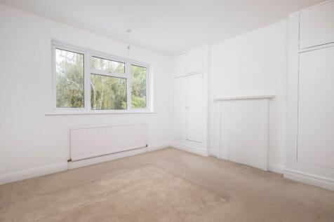 Raeburn Avenue The Crossways KT5 photo 4