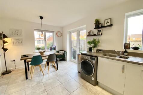 2 Bufton Close-4.jpg