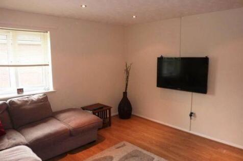 Crescent Court, Crescent Avenue,Grays. photo 3