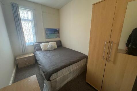 Russell Street, Luton, Bedfordshire, LU1 photo 4