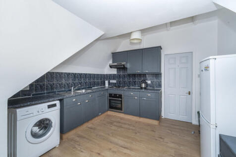 St. Leonards Road, London, W13 photo 3