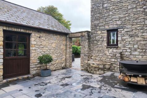 Rear Courtyard