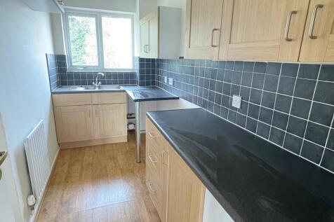 Redwood Way, Coppice Farm WV12 photo 3