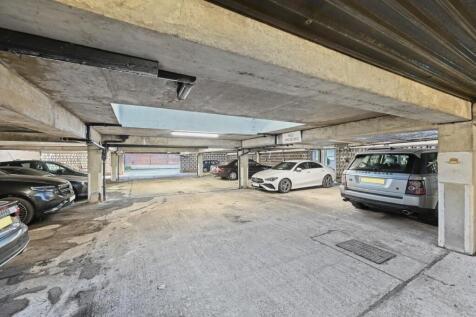 TEC - Flat 7, Marlborough - Garage3 (1).jpg