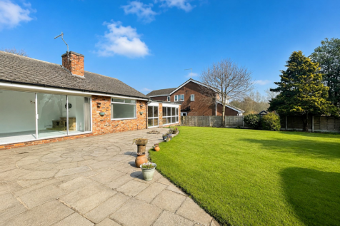 The Paddocks, Prestbury, SK10 photo 3