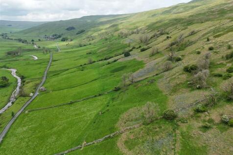 LOT 1 - Land at Littondale (360 acres)_0042.jpg