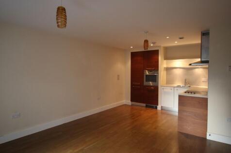 Falcon Drive, Cardiff, CF10 photo 3