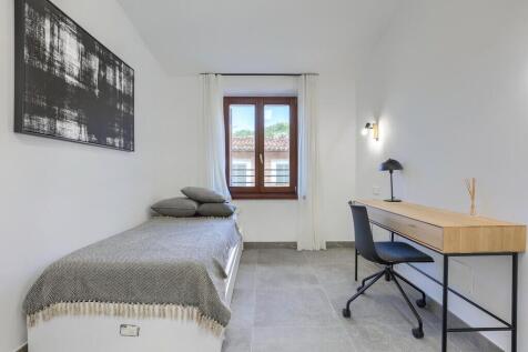 20_7_Bedroom 1 with 