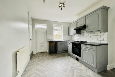 Eldon Street North, Barnsley, S71 photo 3