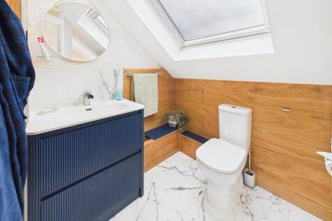 CAM01984G0-PR0529-STILL023