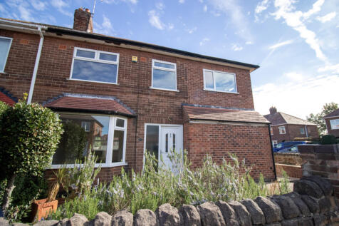 4-bed semi-detached on Leyton Crescent, Beeston, Nottingham, NG9, £1,125/mo