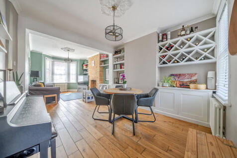 DINING AREA 2