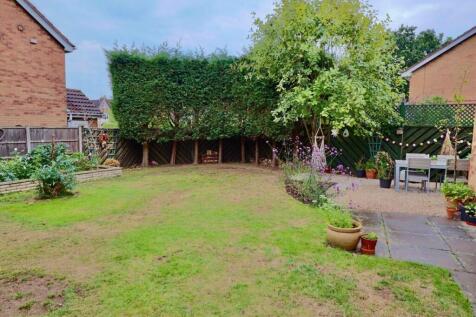 Outside - Southerly Facing Secluded Rear Garden
