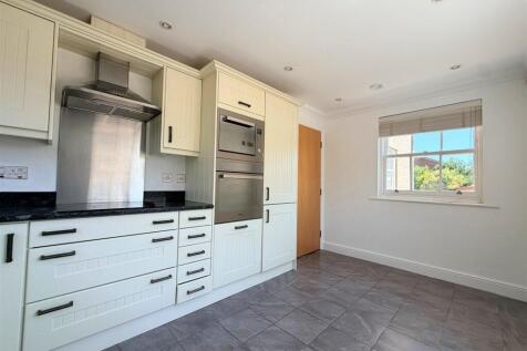 KITCHEN AND DININ...
