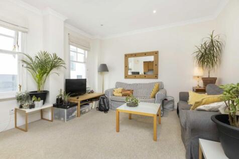 2-bed flat on Minories, Tower Hill, £2,350/mo