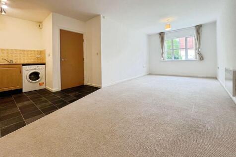 Open Plan Lounge Kitchen