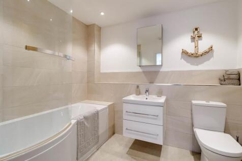 2-bed-lansdown19.jpg