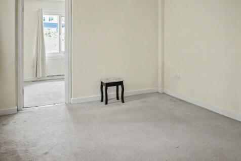 Flat 2, 77 Babington Road, Streatham, London, SW16 6AN