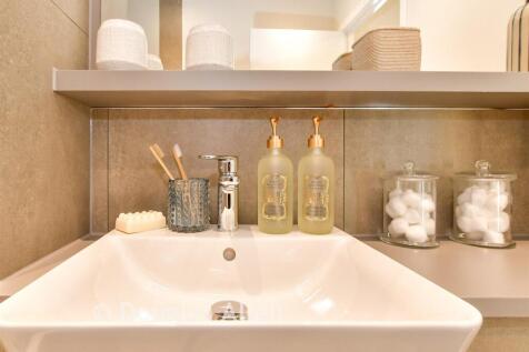 Bathroom Lifestyle Image