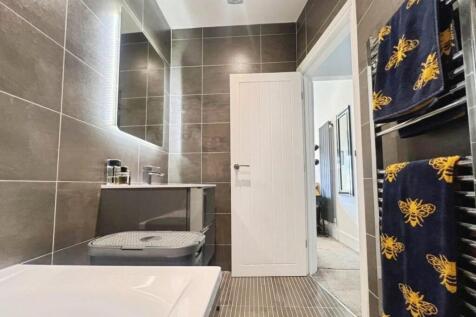 437baf60-8-4B0A-8F78-493DBEBE641B-8728-000002D9A5C