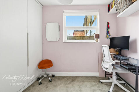 1 bed, 1 bath Apartment in London - Photo 18