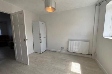 Mayfield Close, St Austell photo 4